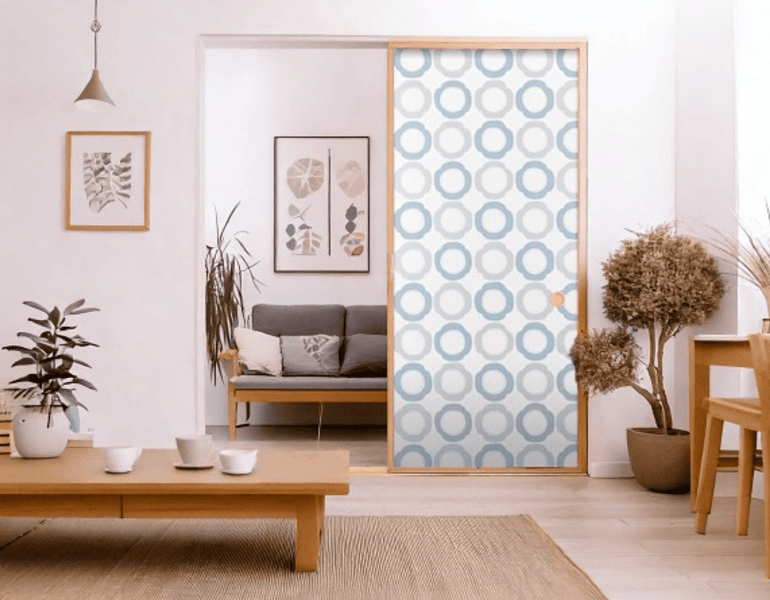 賃貸のふすまにリメイクシートを貼ることは可能？貼り方や注意点も紹介